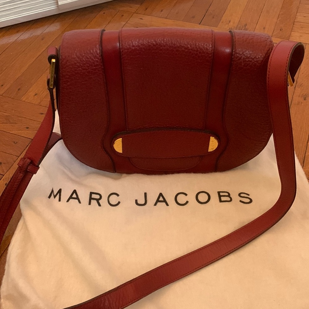 Gorgeous vintage Marc Jacobs dark red saddle bag